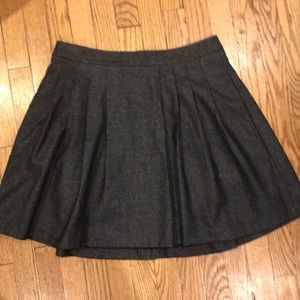 Banana republic pleated skirt with pockets